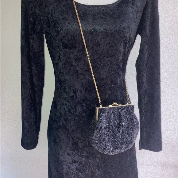 All That Jazz Velvet Dress - Picture 4 of 6